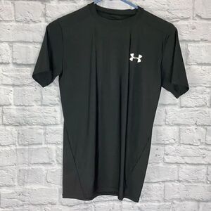 Under armour heat gear short sleeve dri fit fitted shirt black youth boys Sz med